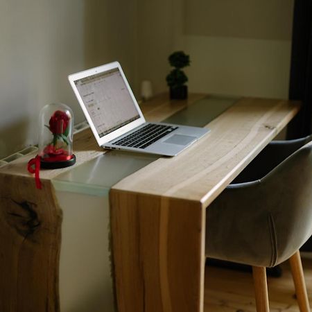 5 Seconds Away From The Main Street, Free Secured Parking Apartment София Екстериор снимка