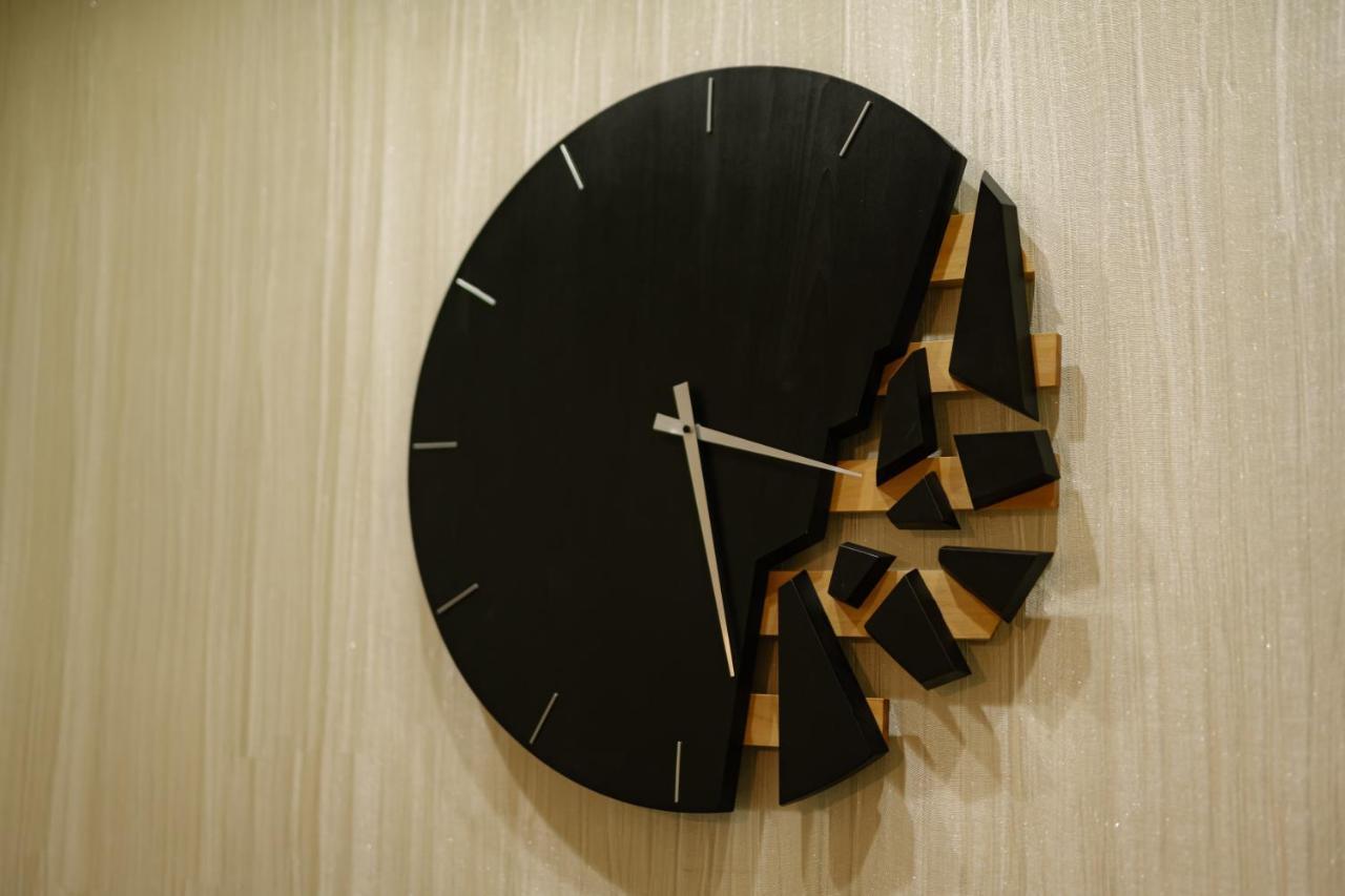 5 Seconds Away From The Main Street, Free Secured Parking Apartment София Екстериор снимка