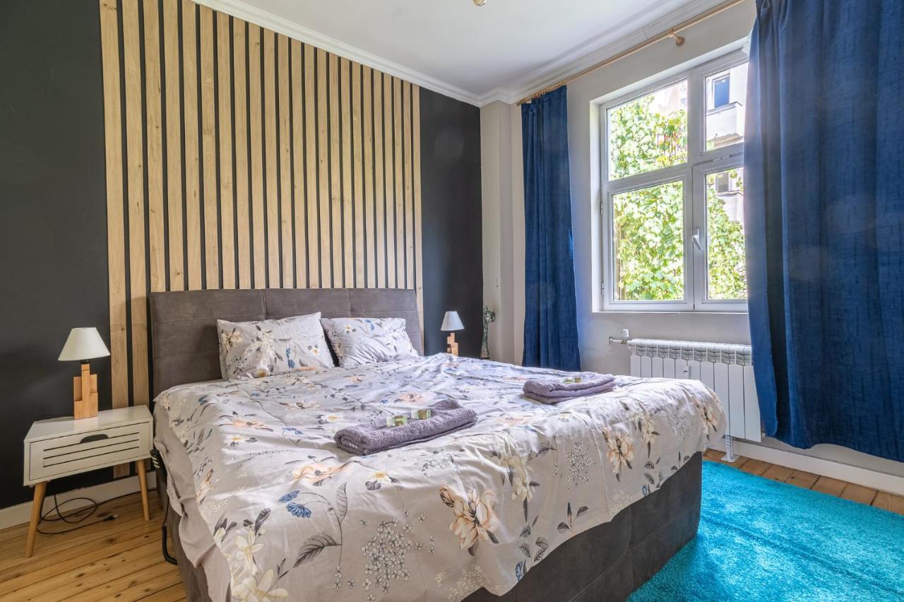 5 Seconds Away From The Main Street, Free Secured Parking Apartment София Екстериор снимка