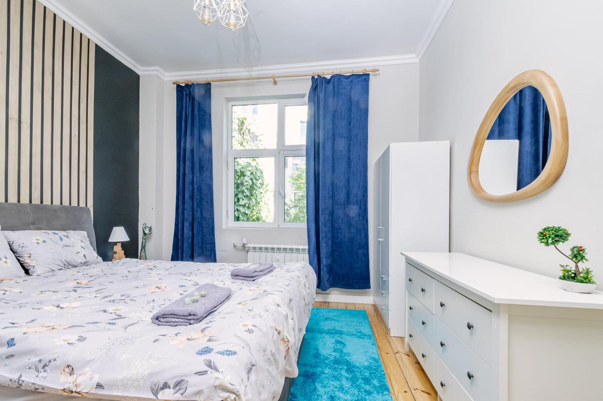 5 Seconds Away From The Main Street, Free Secured Parking Apartment София Екстериор снимка