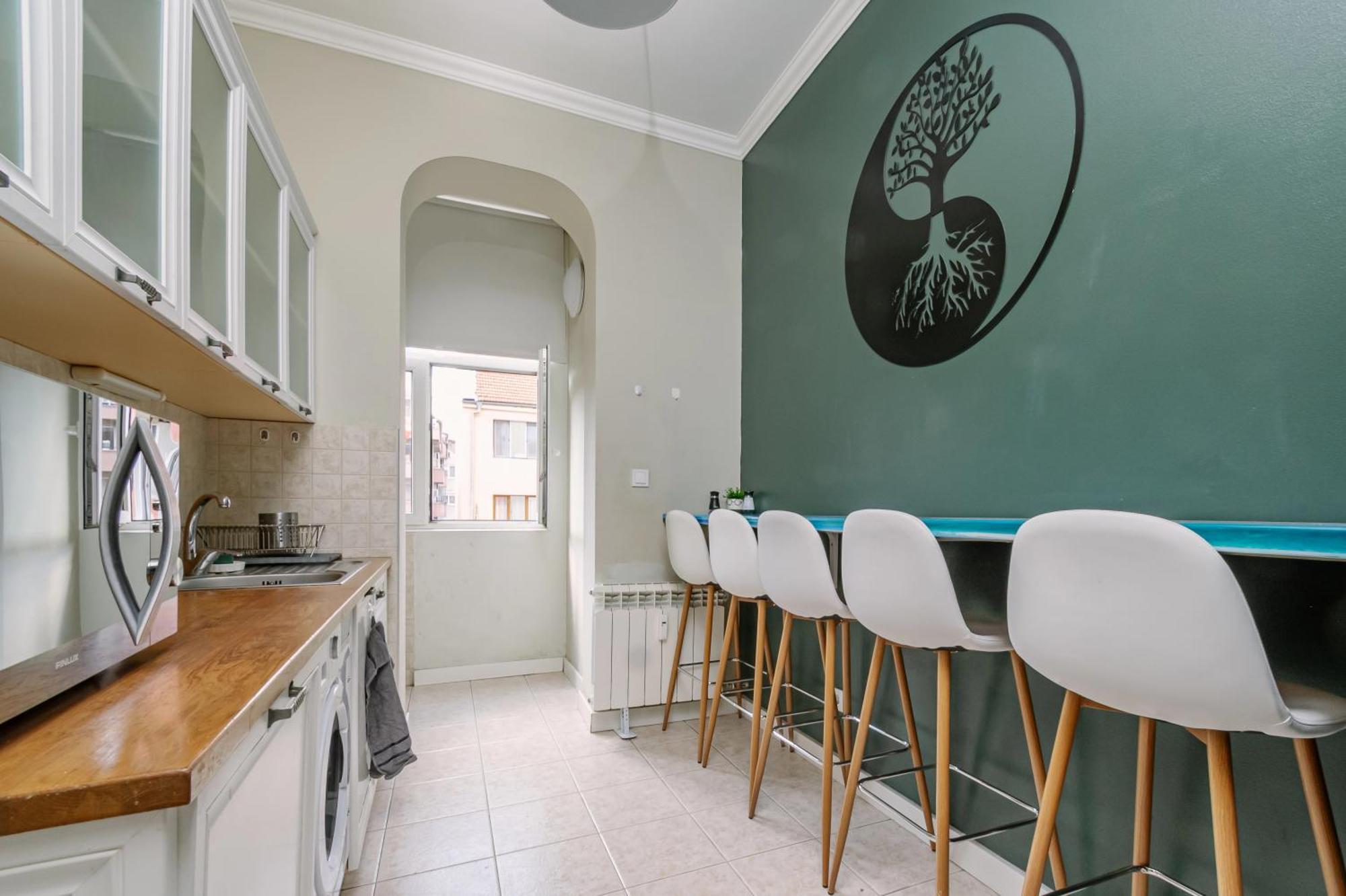 5 Seconds Away From The Main Street, Free Secured Parking Apartment София Екстериор снимка